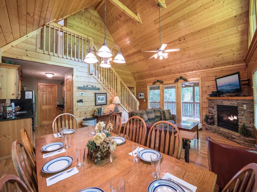 Bear'S Corner, 3 Bedrooms, Wifi, Pool Table, Hot Tub, Wifi, Sleeps 10 Гатлинбург Экстерьер фото